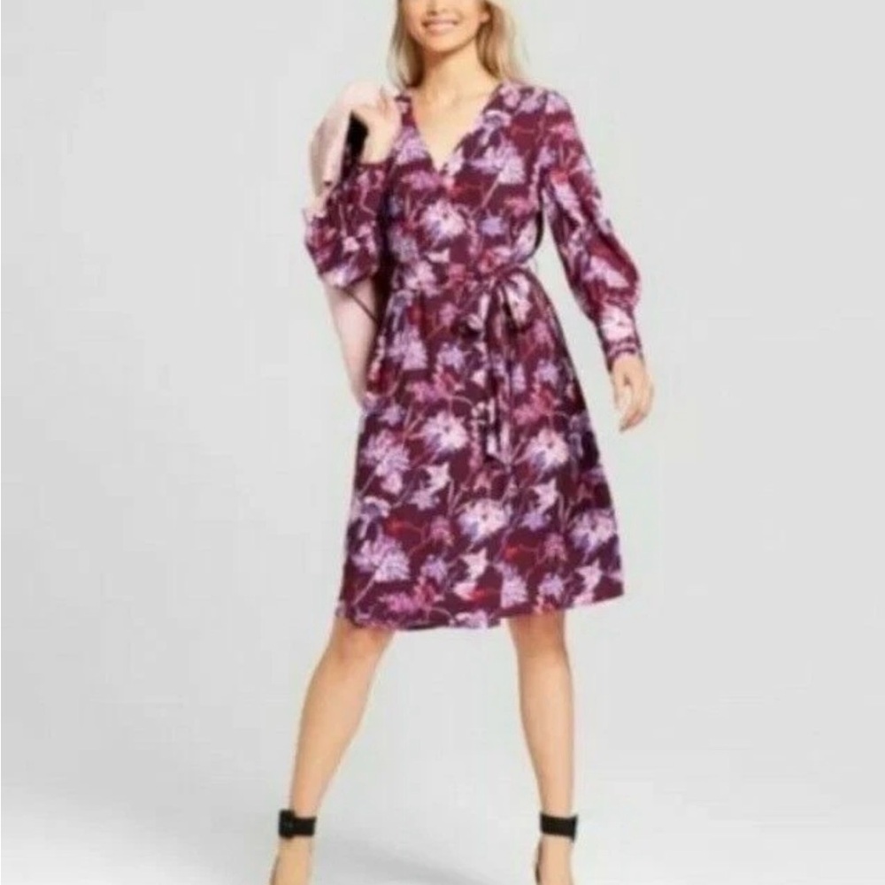 Who What Wear Wrap Dress size Medium flower print